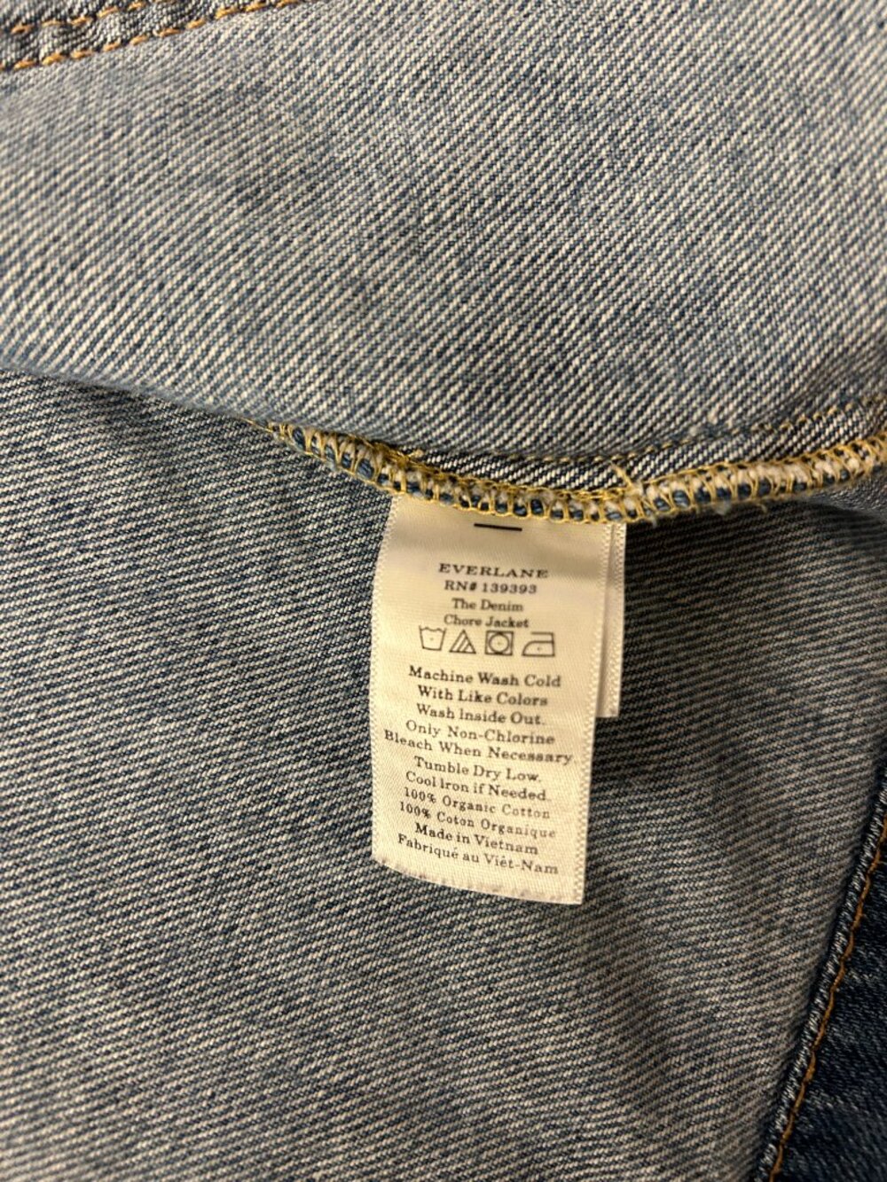 Everlane Denim Chore Jacket — Medium Wash — Small - Picture 6 of 11